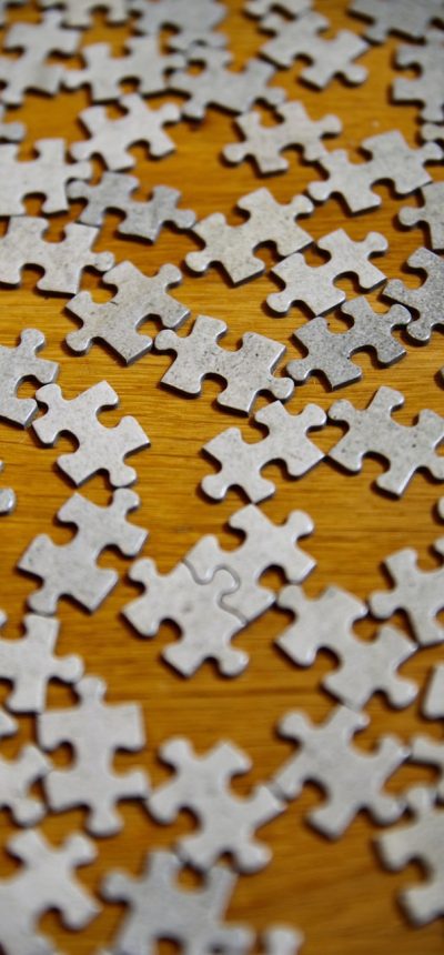 3333小游戏 3333小游戏详情页界面，展示游戏截图预览、玩法说明与开始按钮，湖蓝点缀